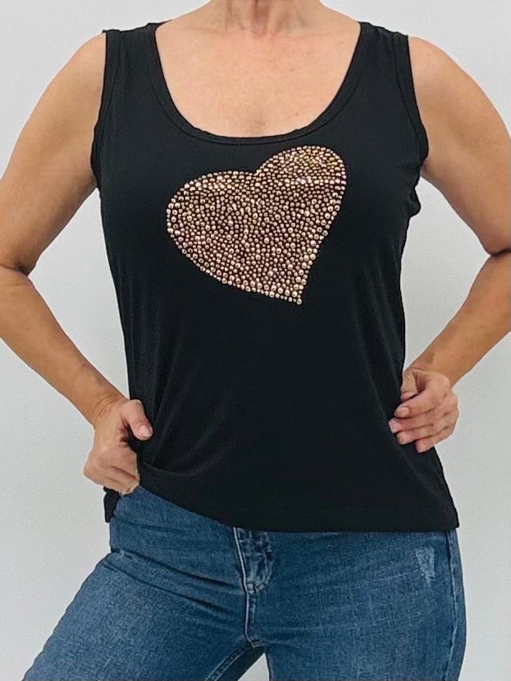 St. John Vintage Y2K Embellished Indie Studded Heart Shape Sleeveless Tank Top